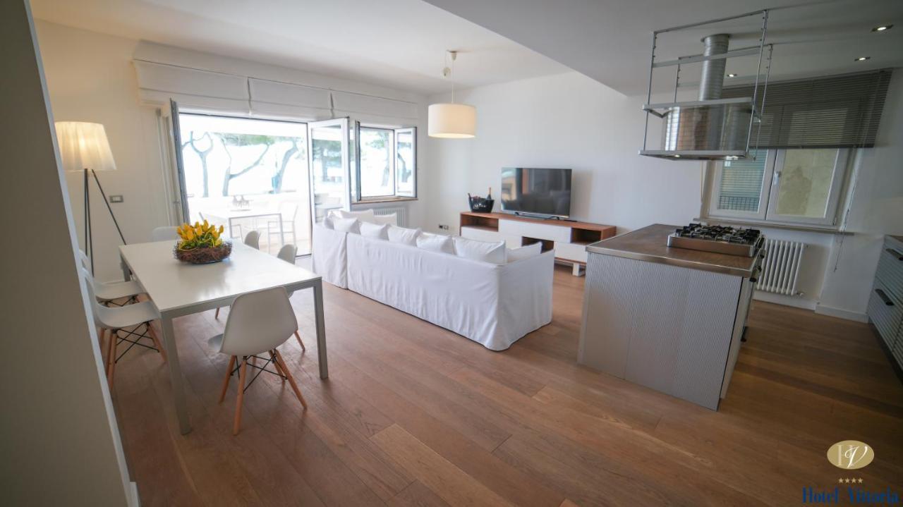 Appartamento Fronte Mare Villa Lory Lignano Sabbiadoro Eksteriør billede