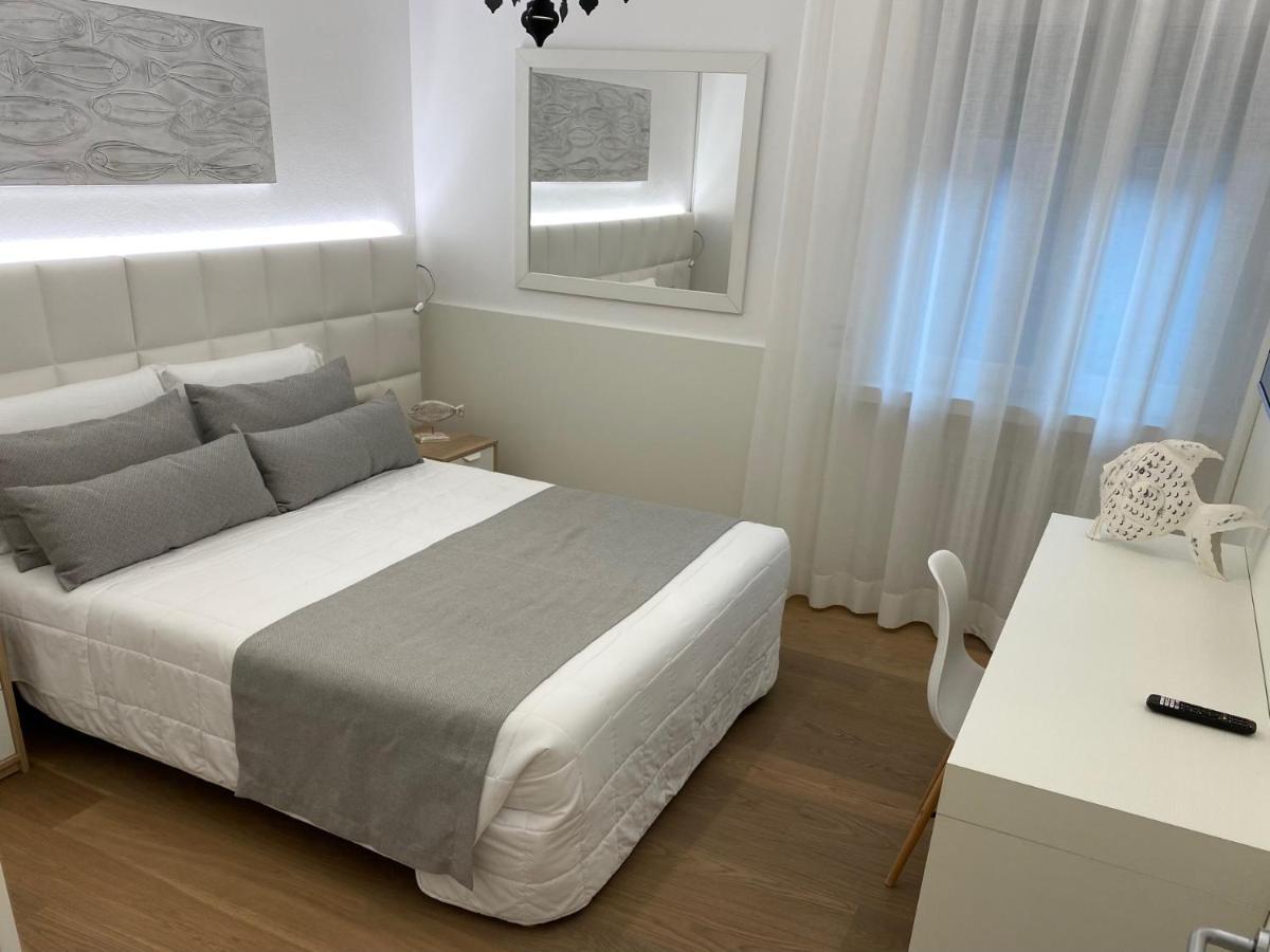 Appartamento Fronte Mare Villa Lory Lignano Sabbiadoro Eksteriør billede
