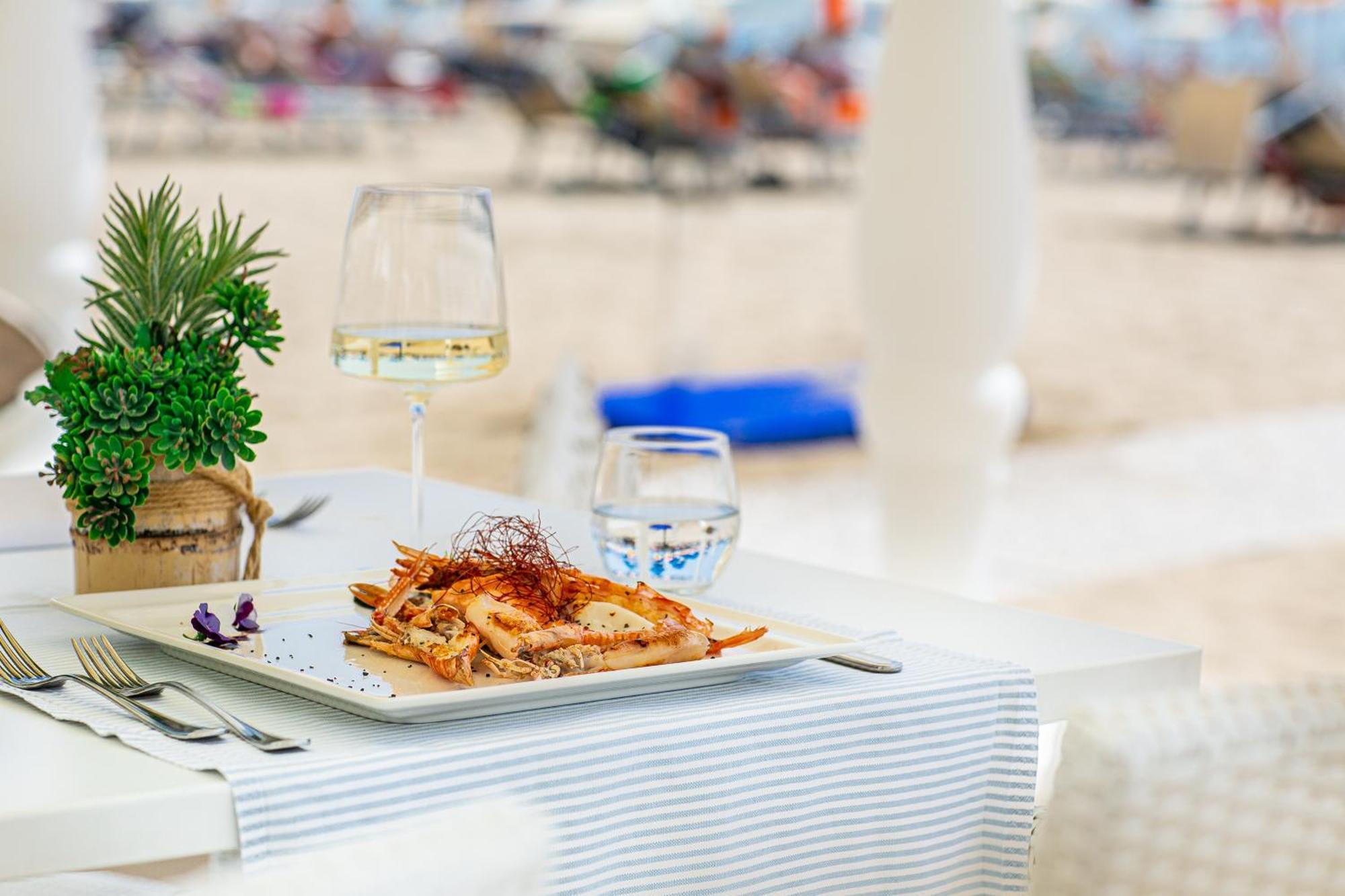 Appartamento Fronte Mare Villa Lory Lignano Sabbiadoro Eksteriør billede